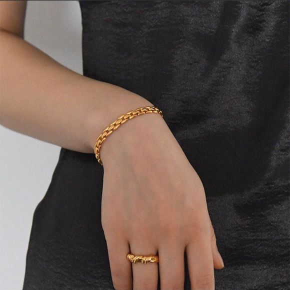 18K Gold GP Pantheon Chain Bracelet - Picture 3 of 4